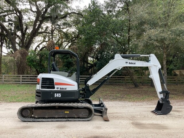 2016 BOBCAT E45 MINI EXCAVATOR - 2 SPEED - KUBOTA DIESEL ENGINE