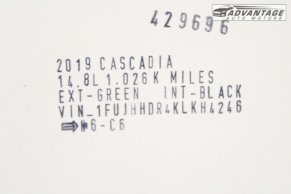 2018-2023 FREIGHTLINER CASCADIA UPPER BED SLEEPER BUNK SUPPORT BRACKET OEM