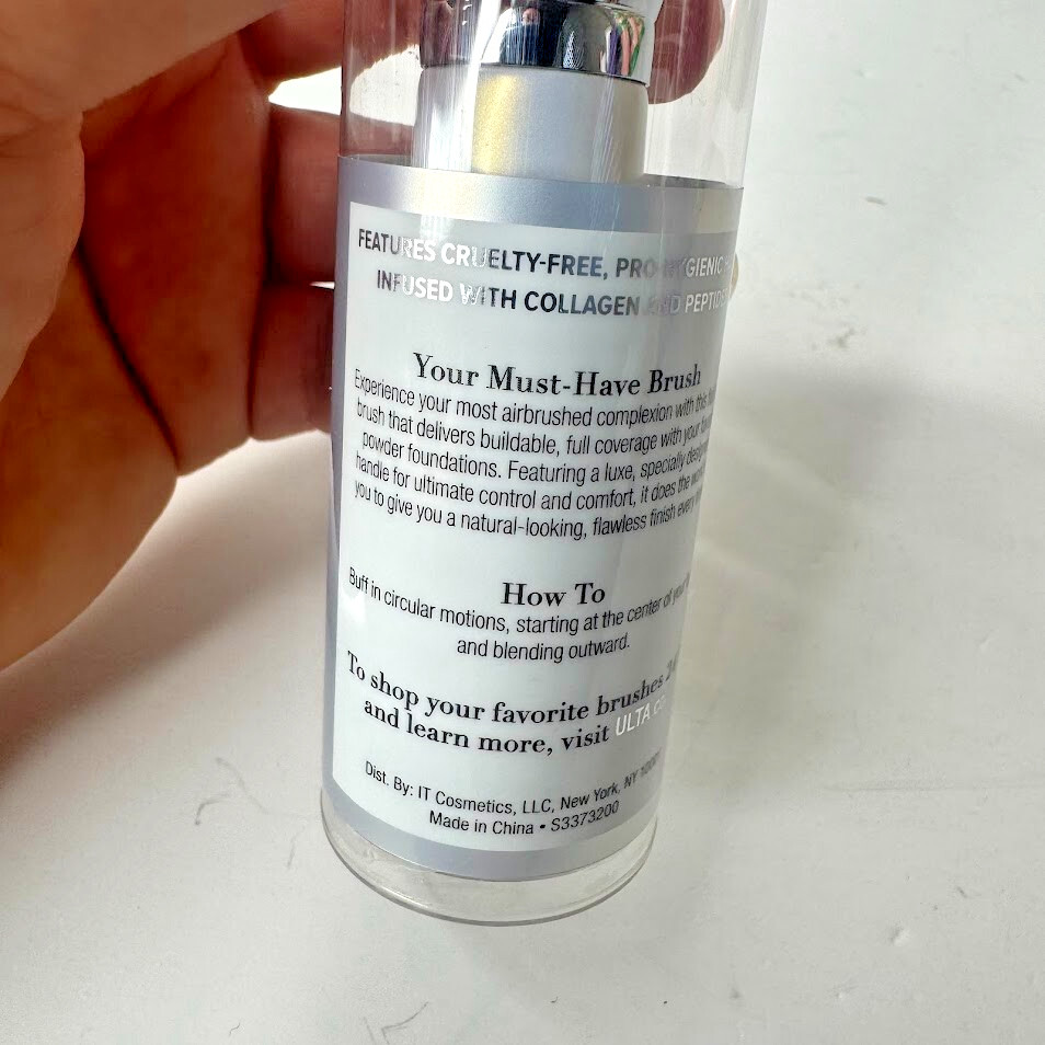 IT Brushes for Ulta Flat Top Full Coverage Complexion Brush # 136 Authentic New