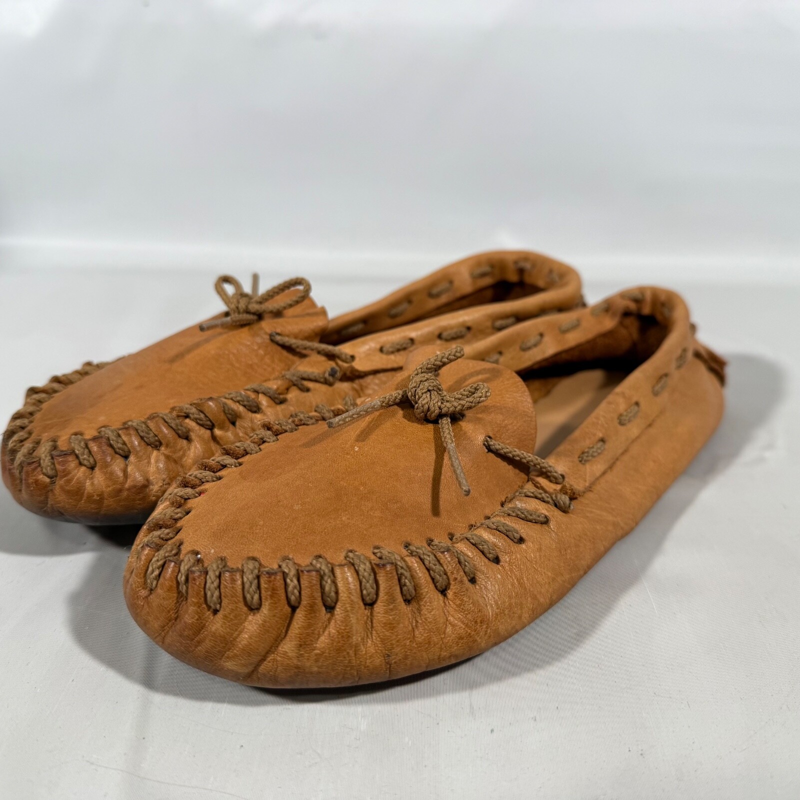 Vtg Moccasins Shoes Unisex All Leather Soft Lightweight Handmade Minimal W8 M6