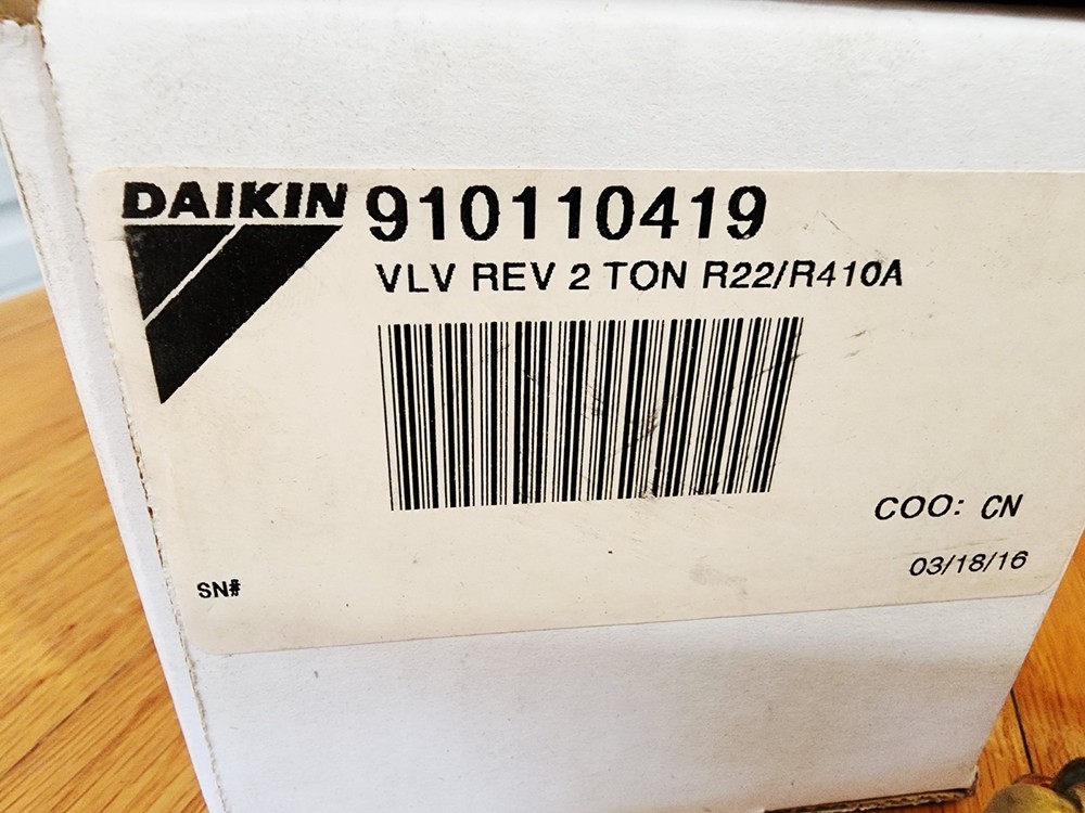 Daikin 910110419 Reversing Valve