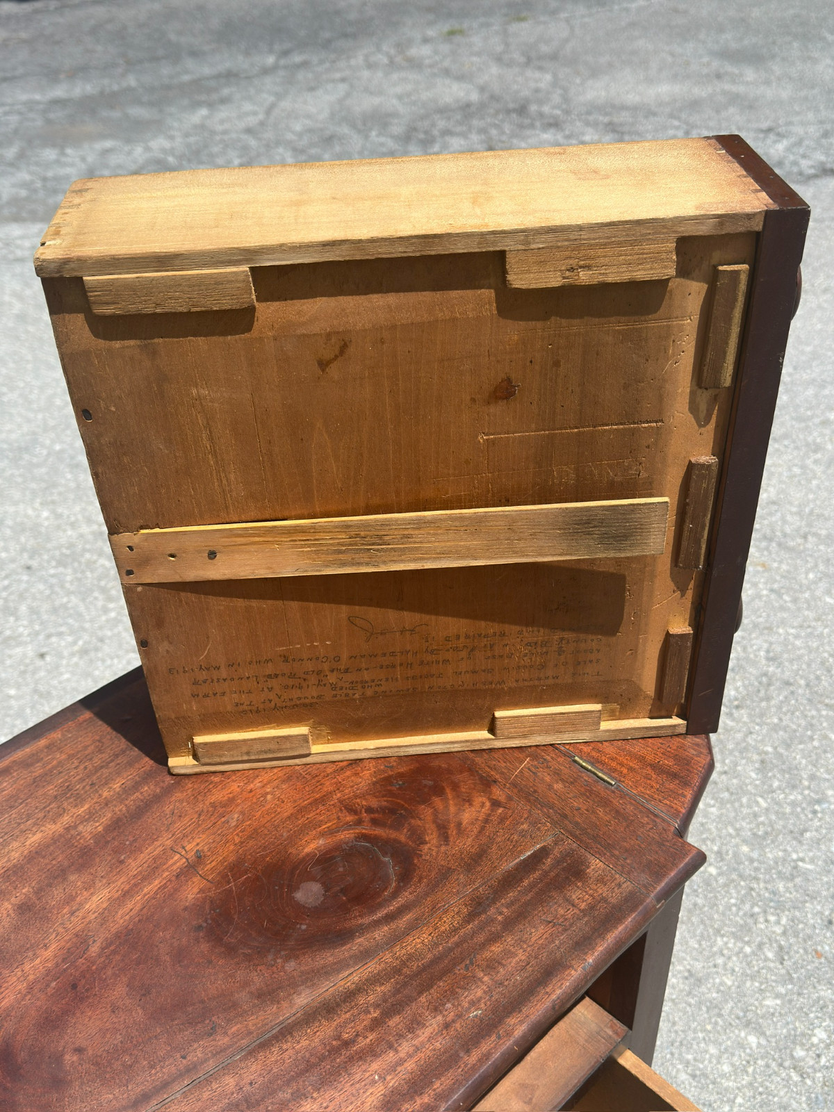 antique 1800s walnut sewing stand table Lancaster pa provenance Washington