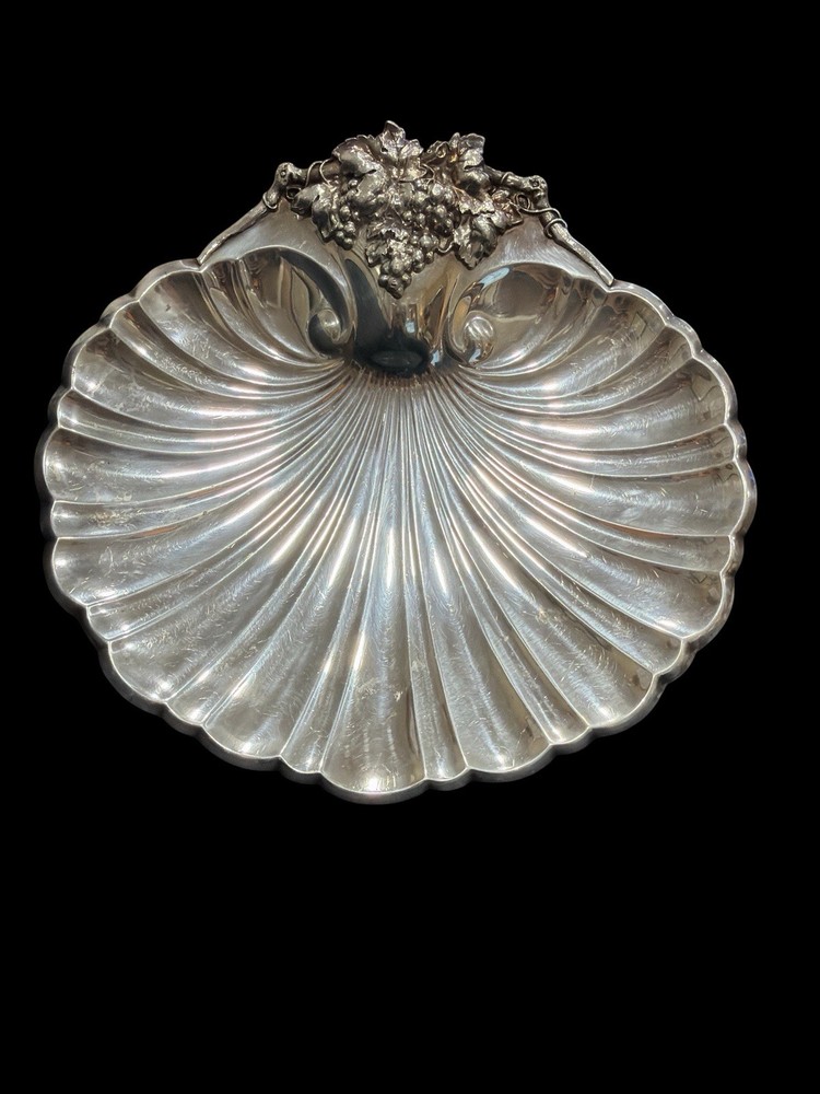 Reed & Barton 2008 Silverplate Shell Platter 16” Grape Handle (#1)