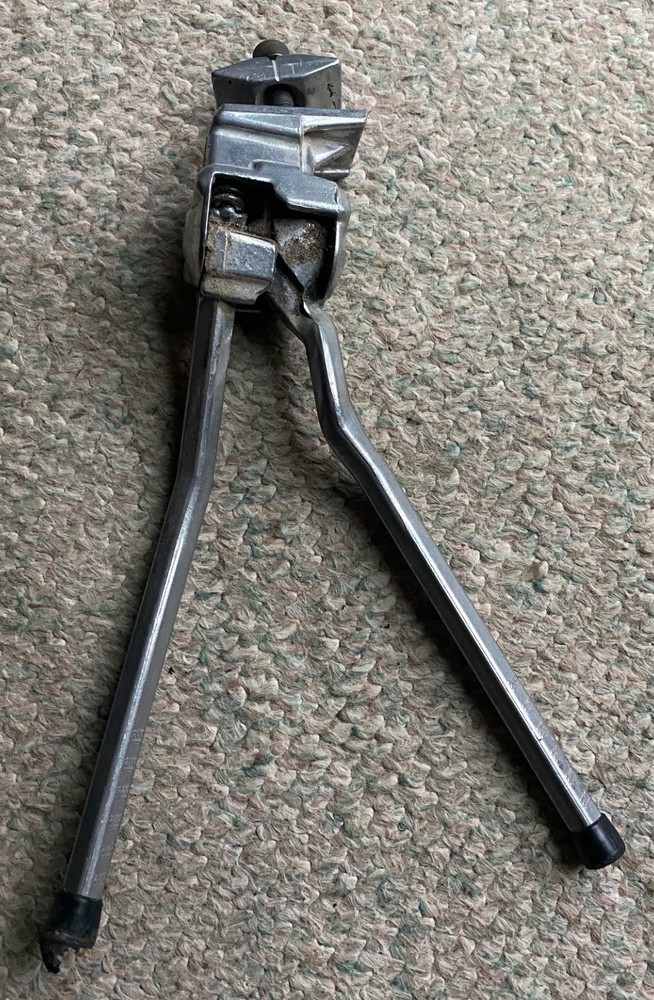 ESGE PLETSCHER DOUBLE-LEGGED BICYCLE KICKSTAND - Used