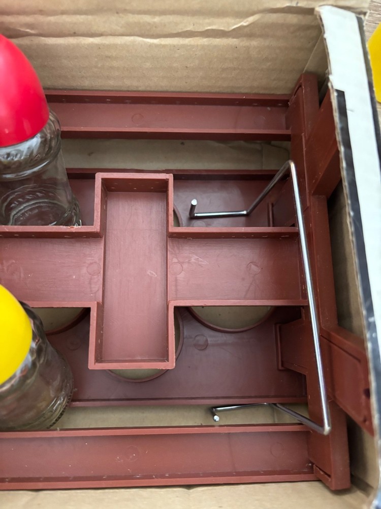Picnic Bench Condiment Set