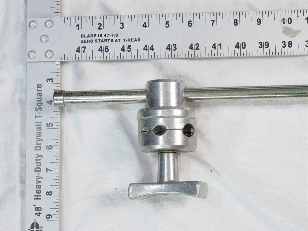 30" extension arm with Grip Head