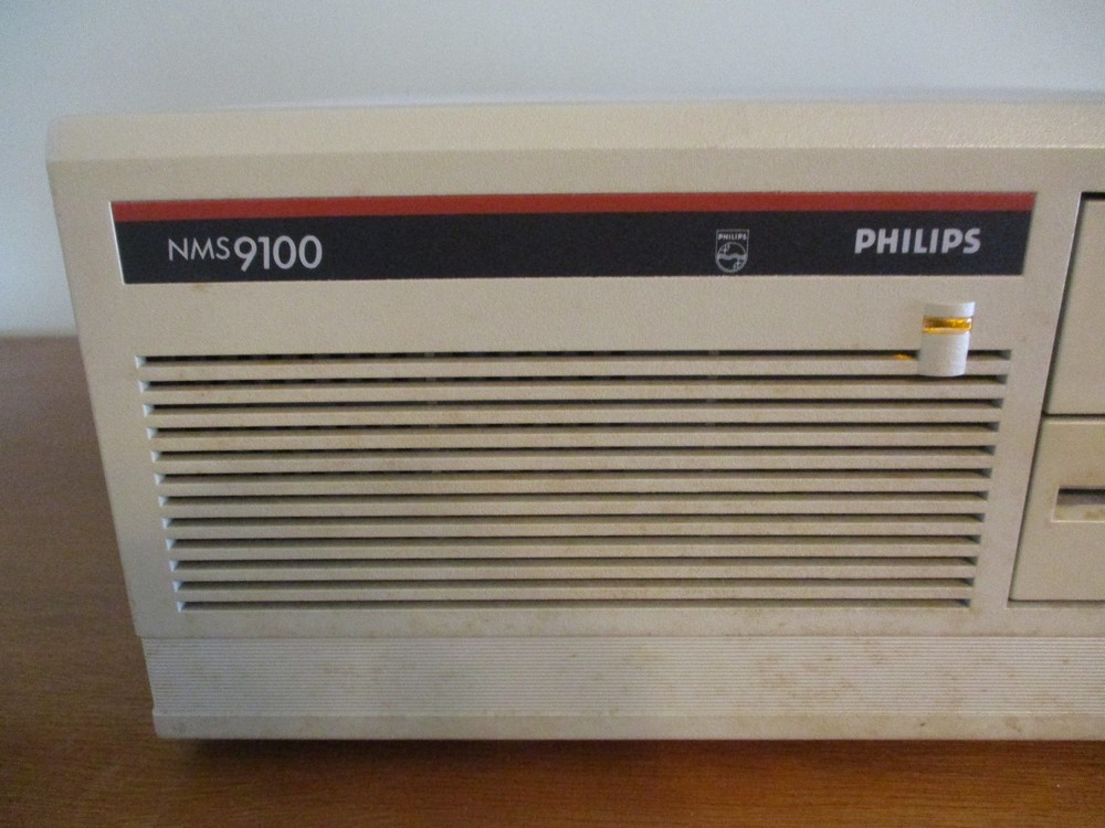 Vintage 1988 Computer Philips NMS 9100 Intel 8088 Powers Up Untested