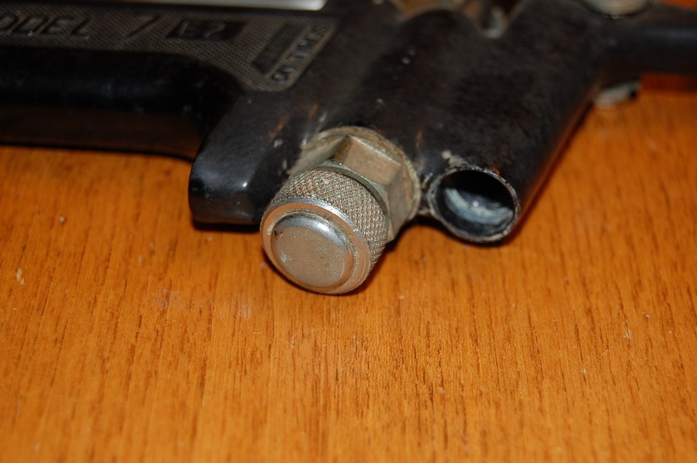 BINKS SPRAY GUN PROFESSIONAL MODEL 7 E2