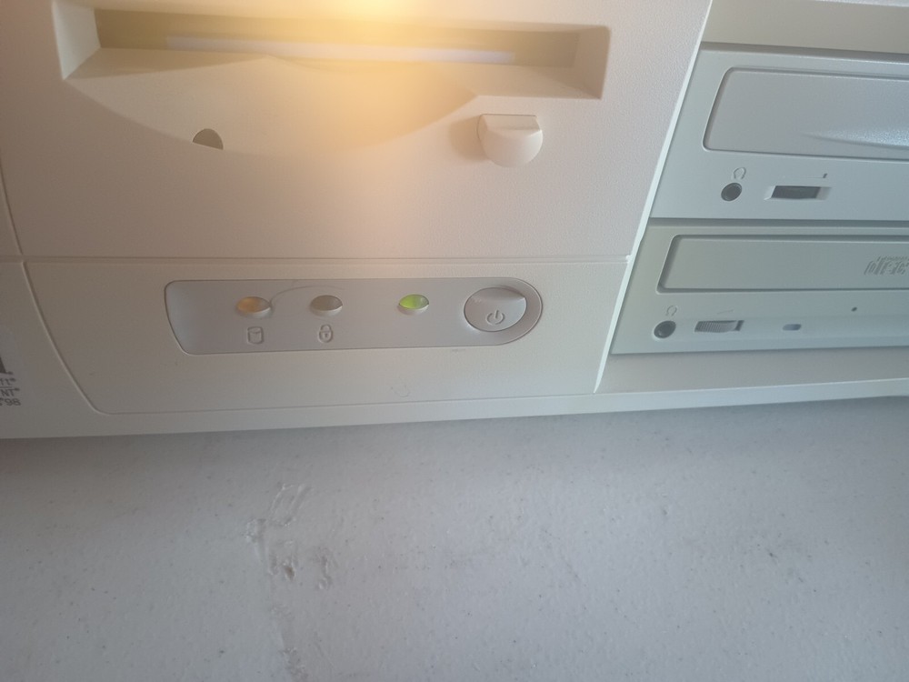 HP Vectra VLi8 Hewlett Packard