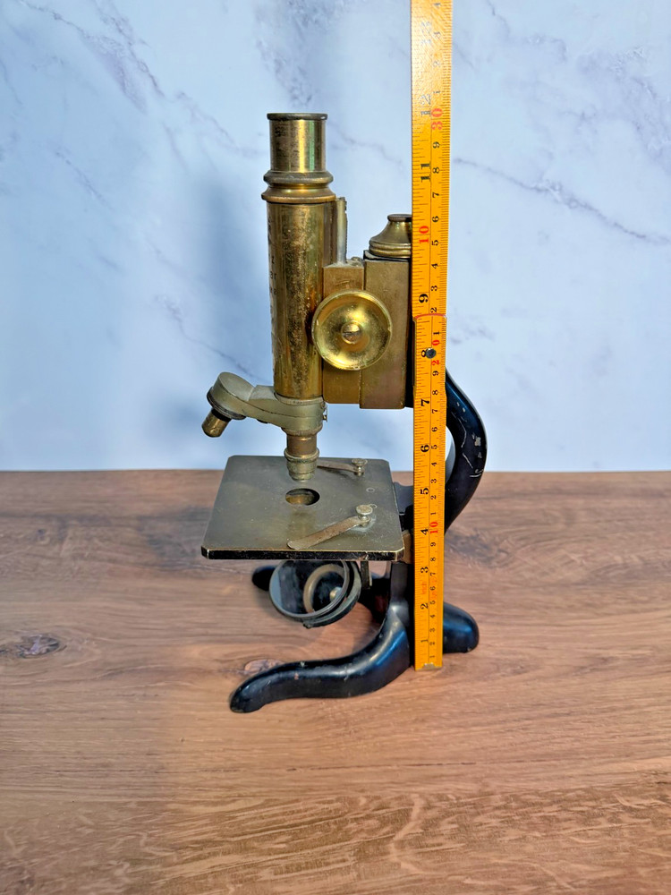 NICE ANTIQUE E. LEITZ WETZLAR BRASS MICROSCOPE NO. 134082