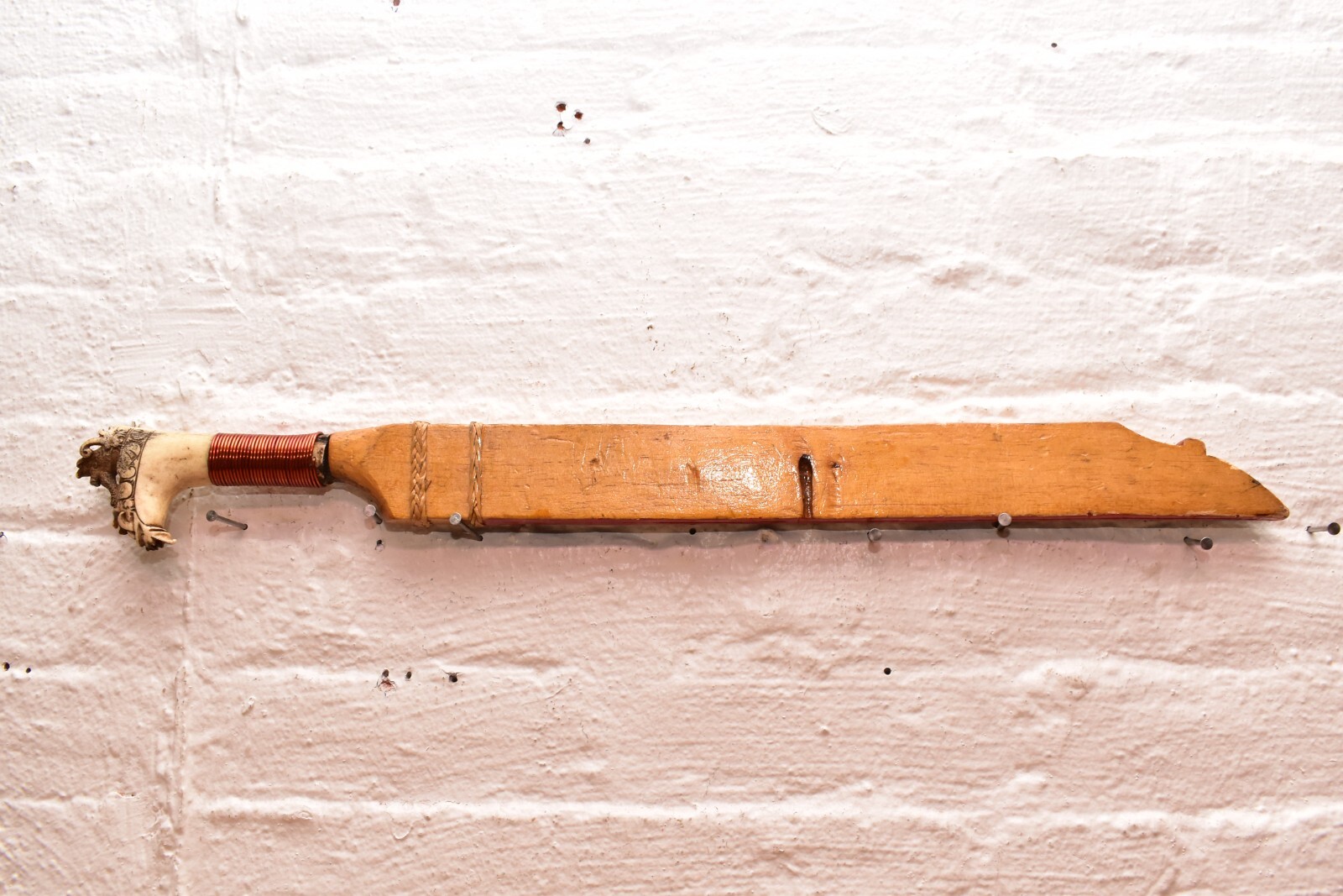 Old South East Asian Mandau Dayak Headhunters Sword Borneo Finely Carved Handle