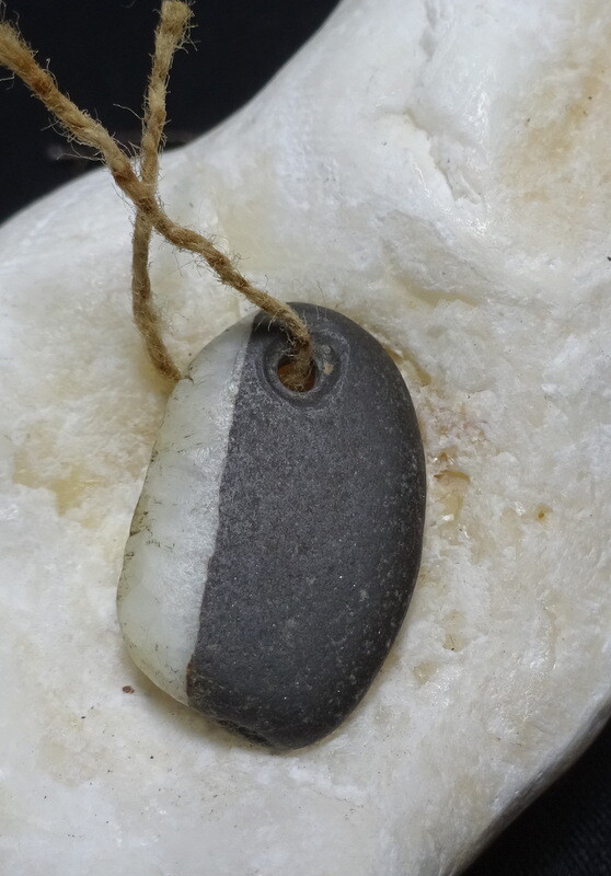 Stone Bead Ancient Bi colour Pendant