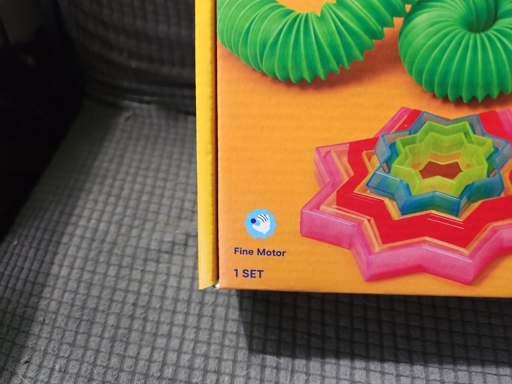 Giggle Scape Fidget Box