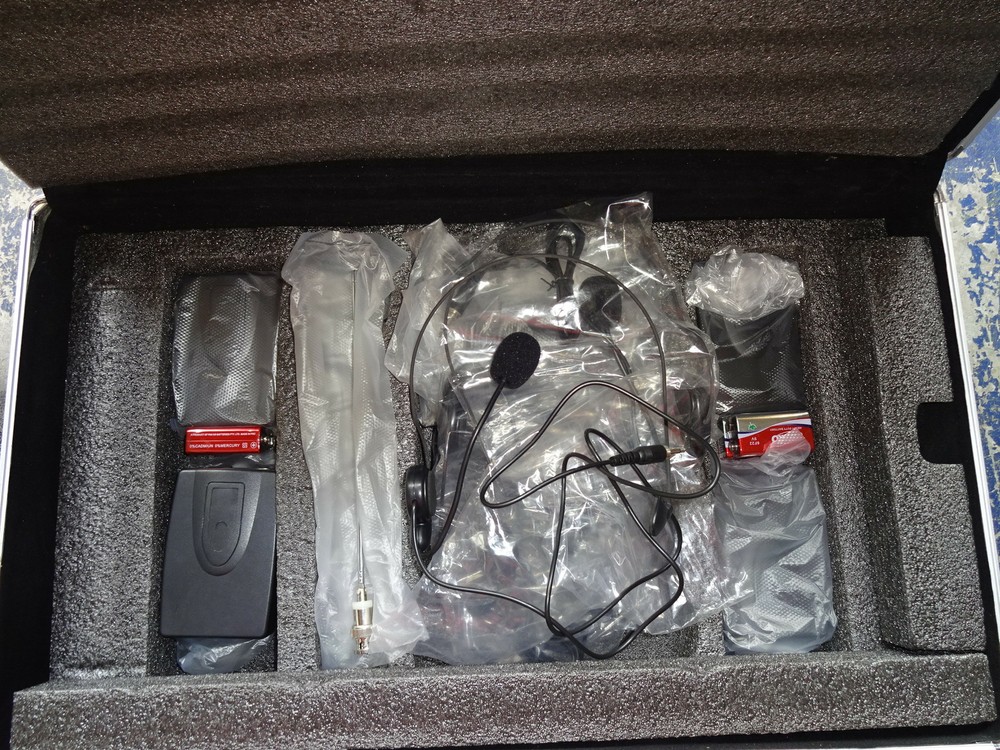 GVD Audio D988 Wireless Microphone