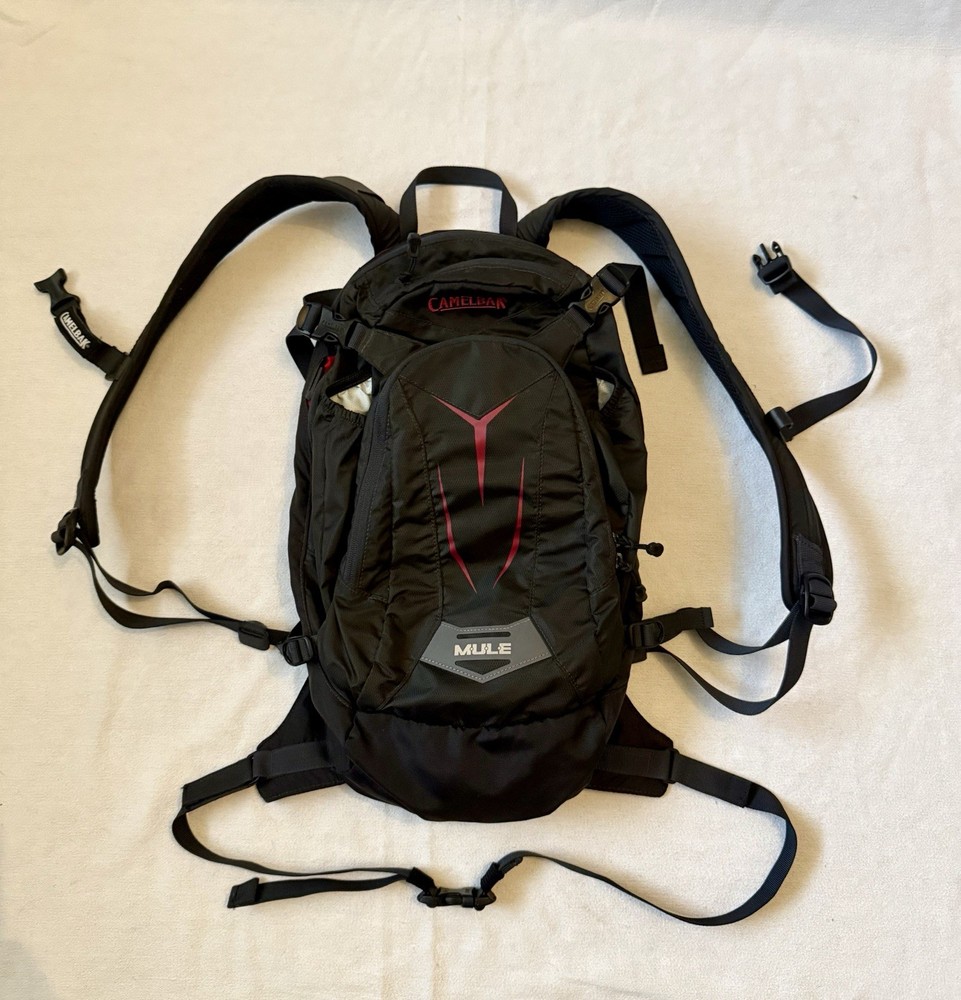 Camelbak M.U.L.E. Hydration Backpack Black/Red With Water Bladder 70oz.