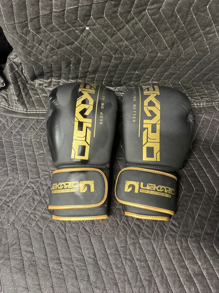 LEKARO 12 oz. PU Boxing Gloves