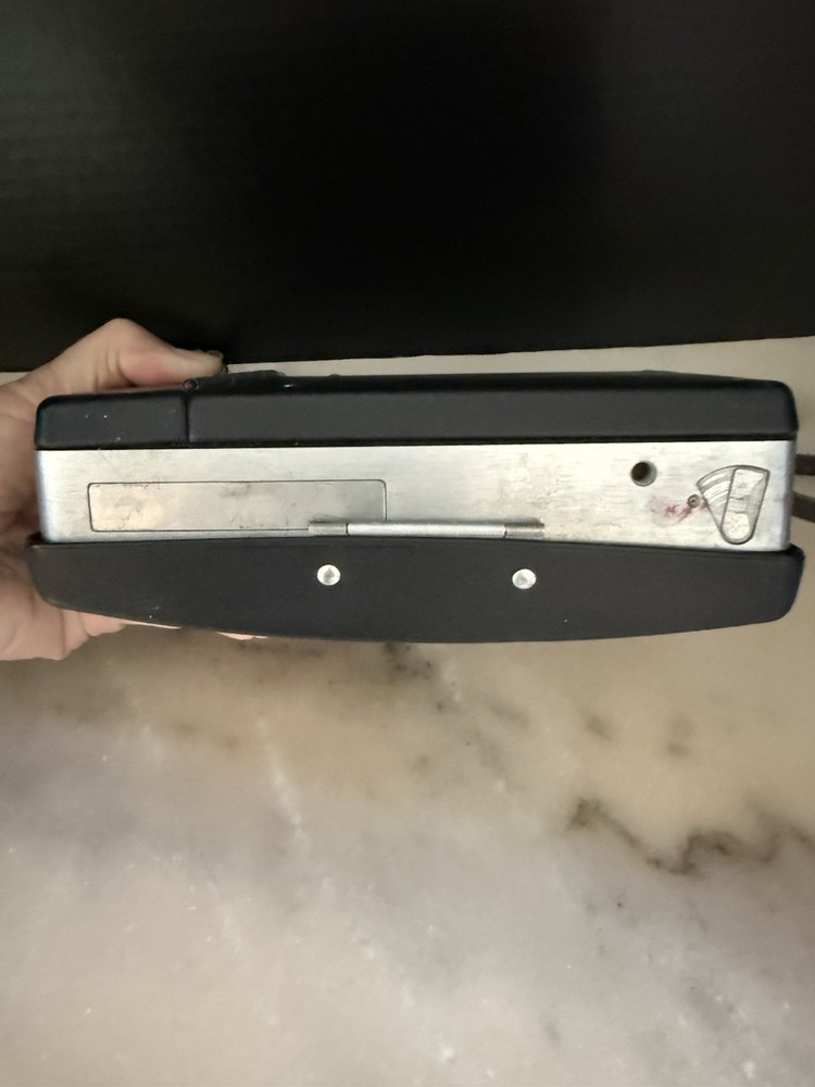 Vintage Polaroid Automatic 100 Land Camera