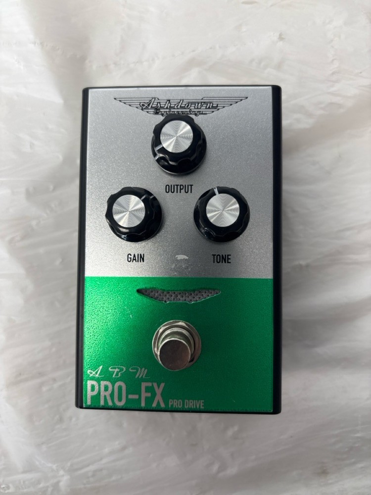 PRE-OWNED ASHDOWN PRO-FX DISTORTION PEDEL (P23004103)