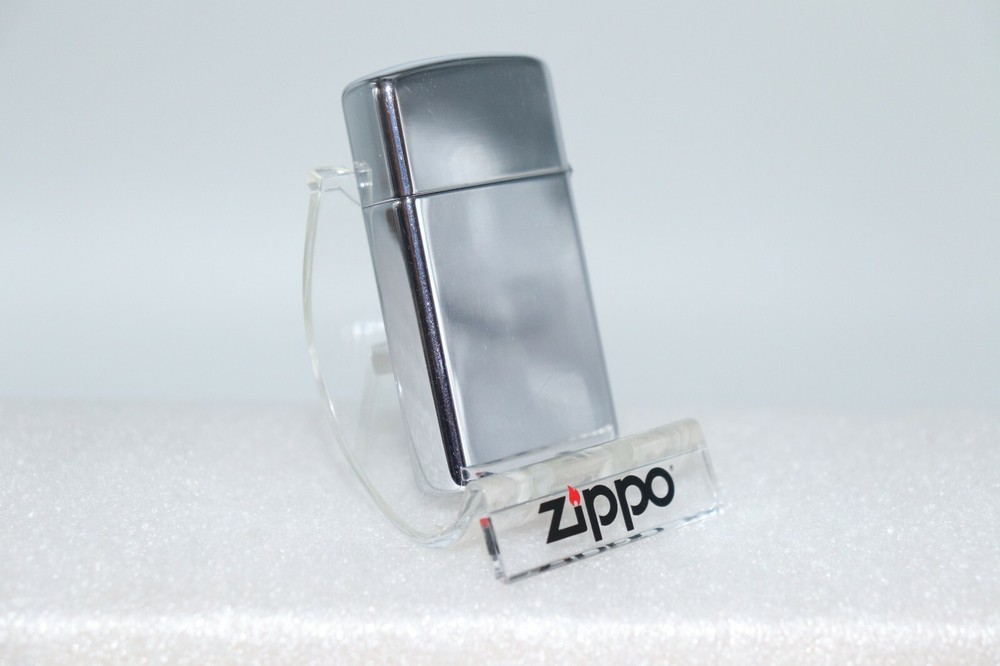 ZIPPO Slim High Polish Chrome Angle Lined Lighter