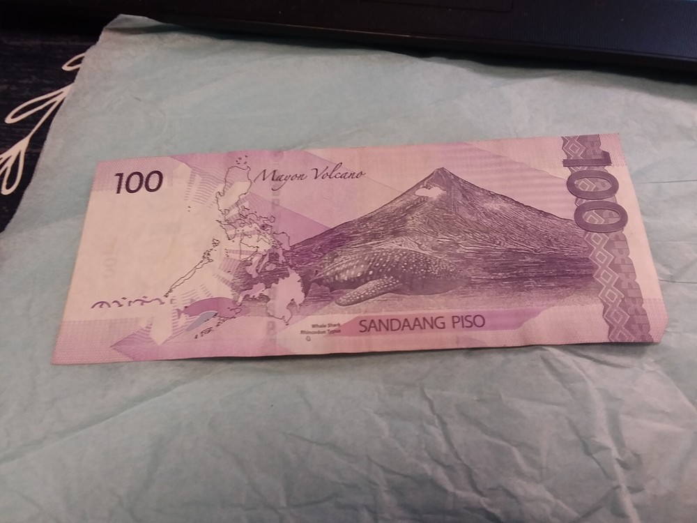 2016H Philippines 100 Piso Note