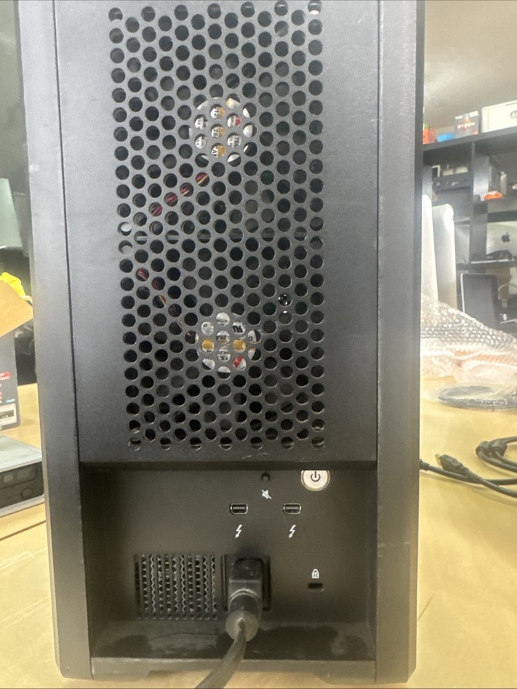G Speed Shuttle XL 8 Drive RAID Enclosure Thunderbolt 2
