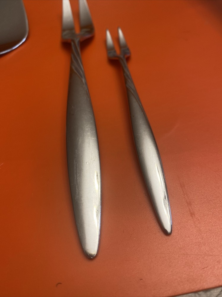 Stonegate Flatware- Solitude- Pie Serve- Ladle- Serving & Pickle Fork 6 Pieces