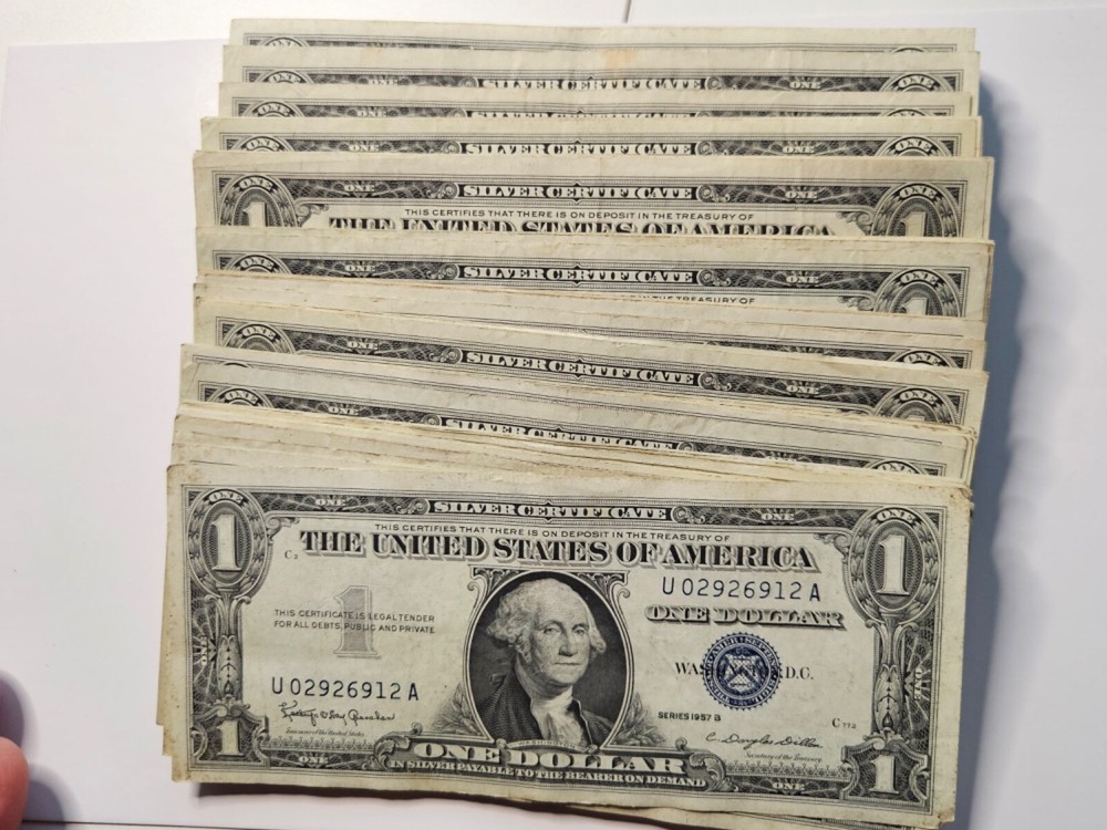 SERIES 1935 / 1957 $1 SILVER CERTIFICATE NOTE VF-AU+