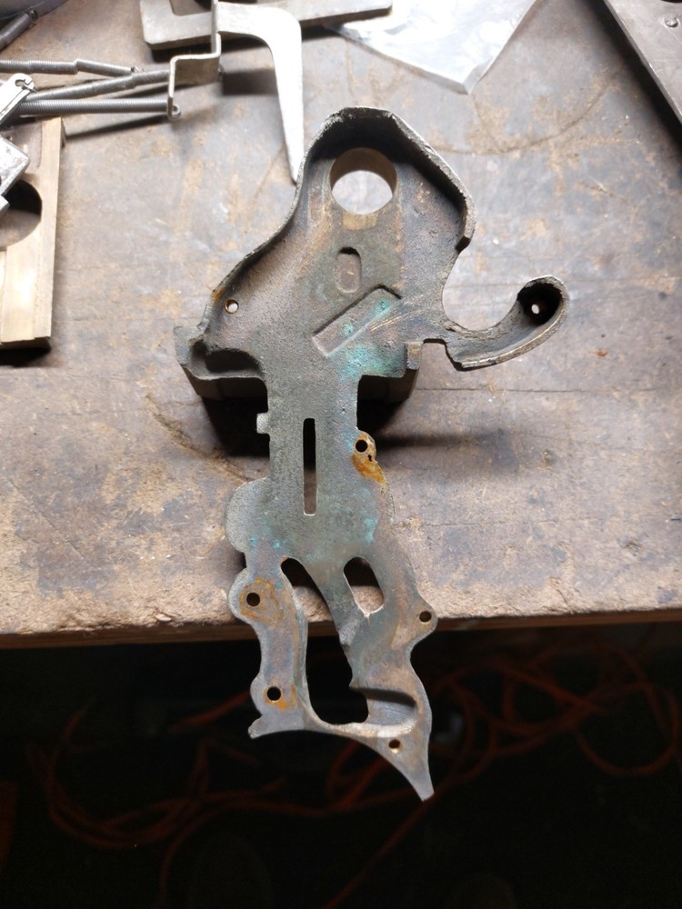 antique slot machine coin head