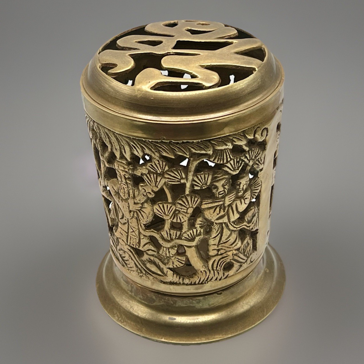 FINE CHINESE ASIAN ANTIQUE BRASS IMMORTALS INCENSE BURNER CANDLE HOLDER TAO