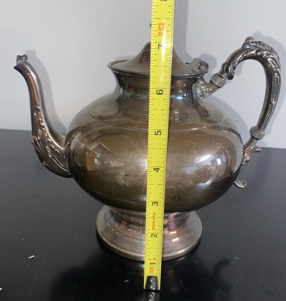 VINTAGE MEDIUM TEAPOT SILVER PLATED