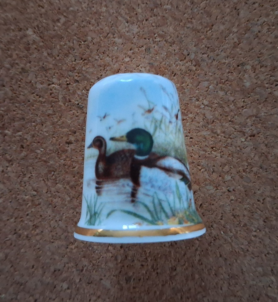 SET OF 6 BIRCHCROFT CHINA THIMBLES - DUCKS