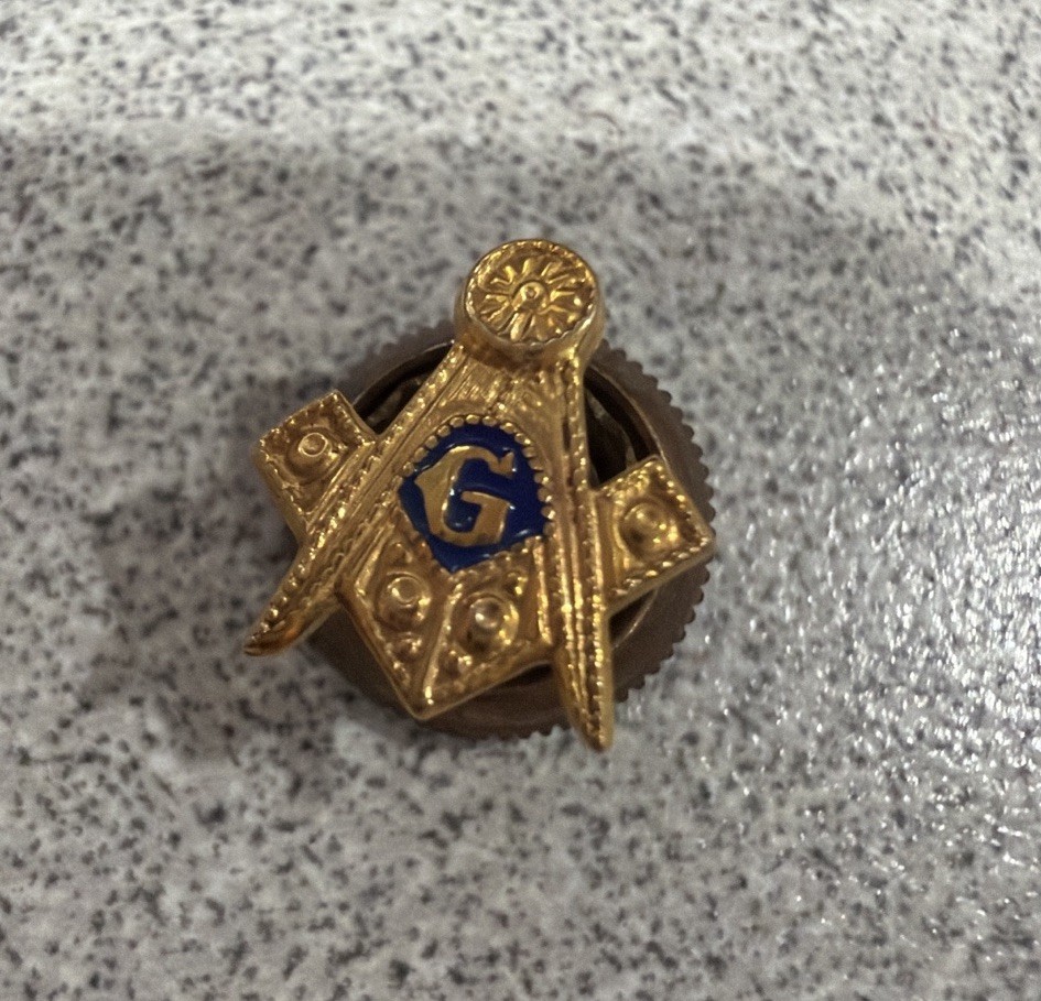 Vintage Masonic Freemasons Square & Compasses Screw-Back Lapel Stud Button
