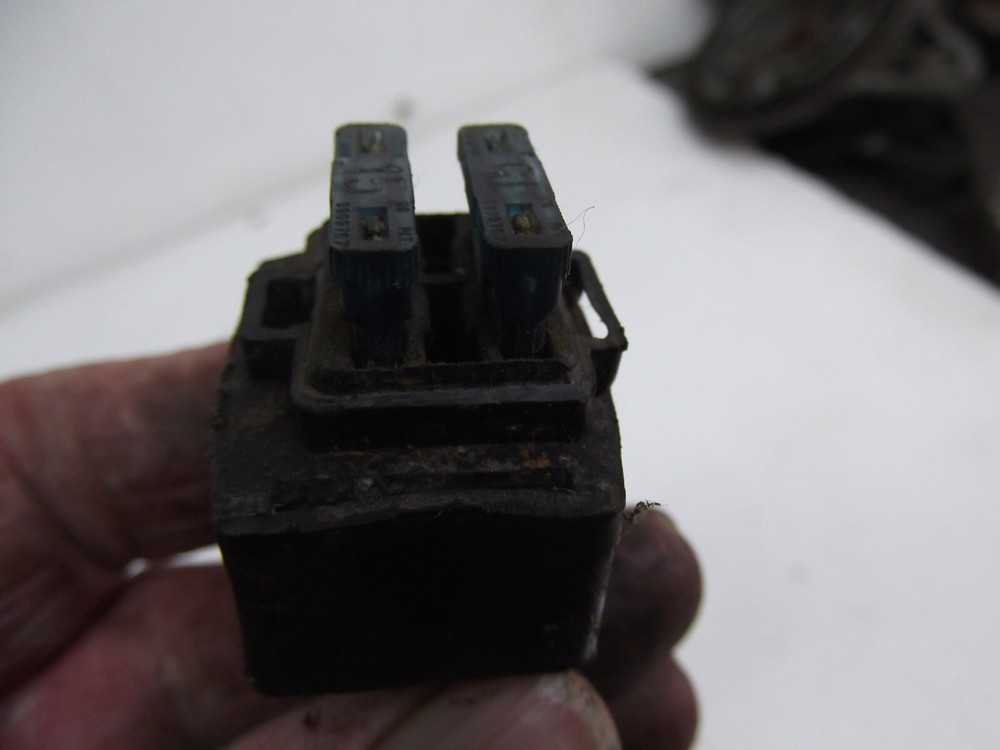SUZUKI RG125 FUSE RELAY