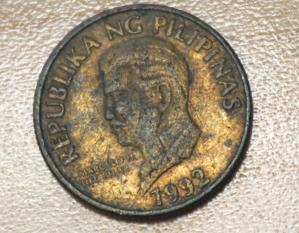 1992 Philippines 50 Sentimos Monkey-eating Eagle