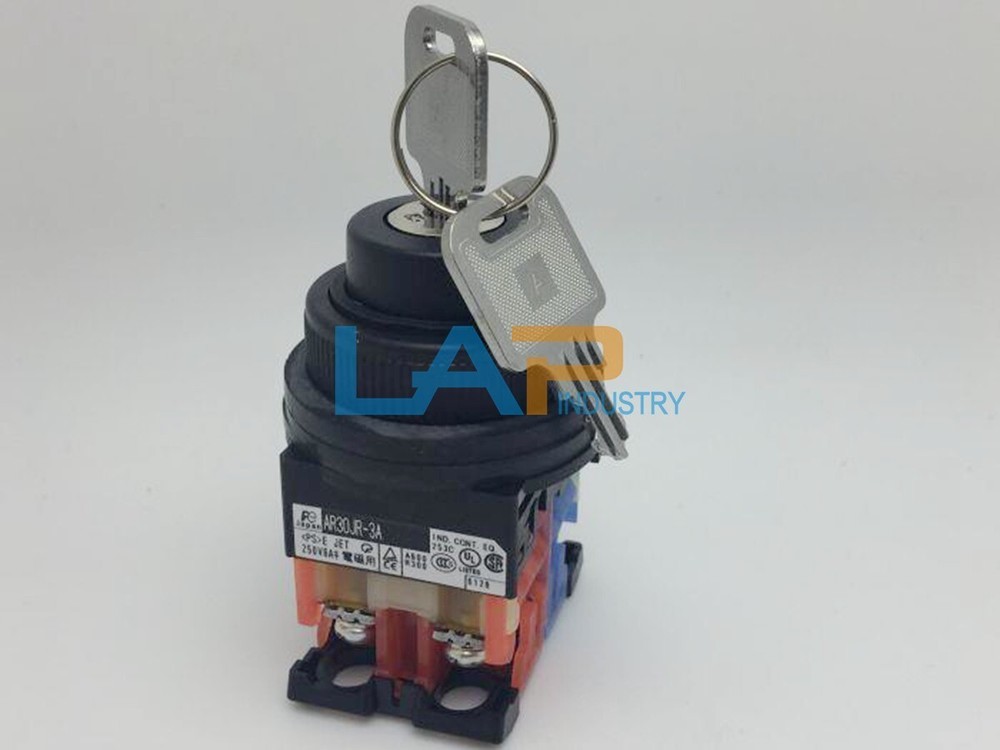 1Pc NEW AR30JR-3A11A 3-speed key selector switch