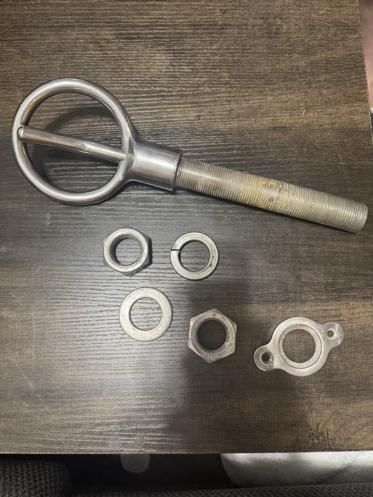 Universal Ski Tow Hook and Mounting Bracket