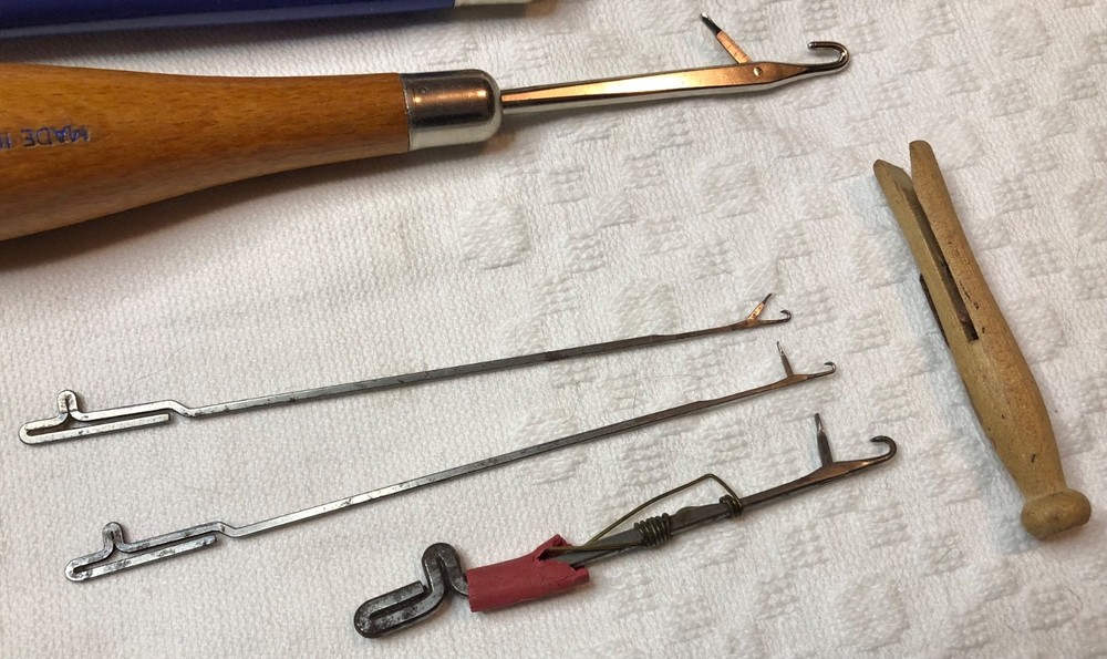 Collection of LATCH HOOKS tiny CROCHET tools LARGE NEEDLES