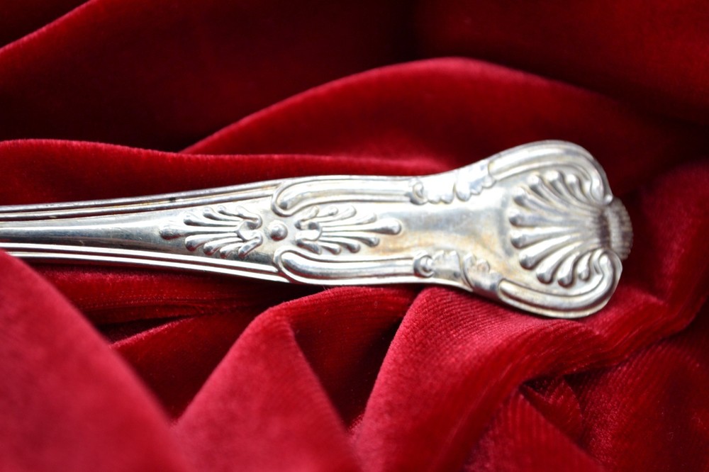 Sheffield England Kings Patten Serving Spoon