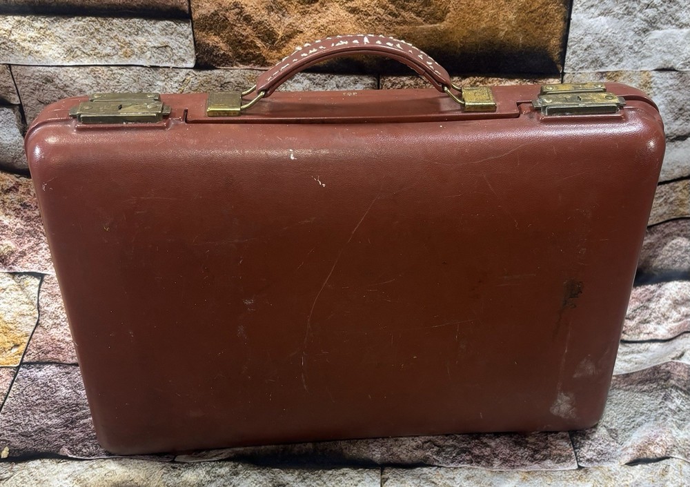 Thomas Edison Voicewriter with Original Case And (1) Diamond Disc