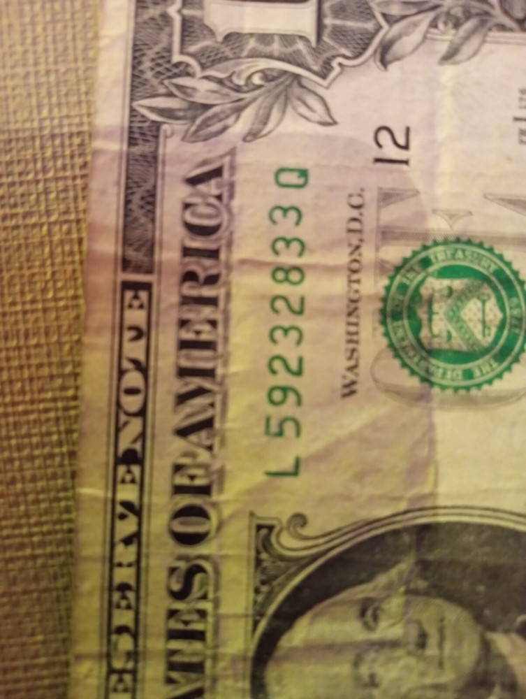 1Dollar Bill ERROR!! ERROR!!! 2013SERIES ( On Sale Hurry Up!!!)