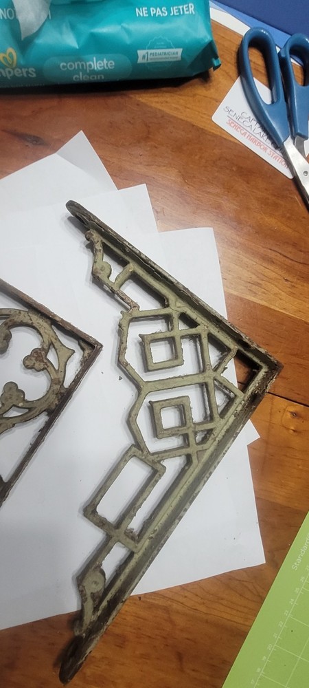 Antique Shelf Bracket S