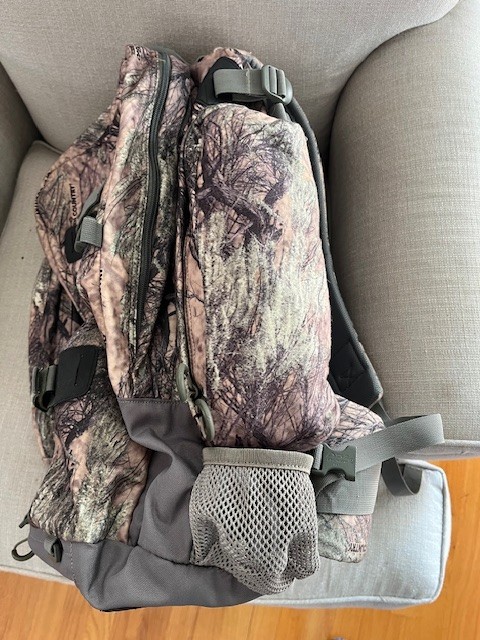 Cabalas Open County Seclusion 3D Backpack