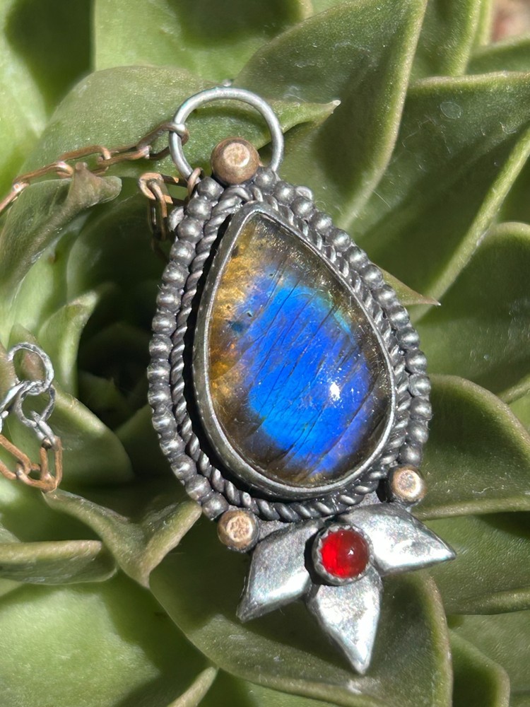 Native New Mexico Labradorite Pendant