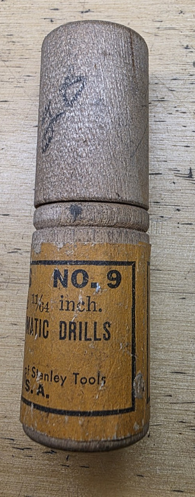 4 Yankee Drill Points in a Cork Case