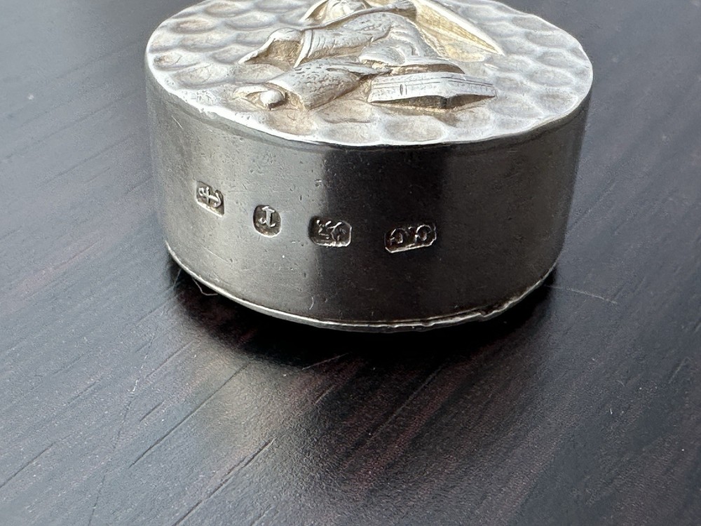 Victorian Solid Silver Pill Box c.1891