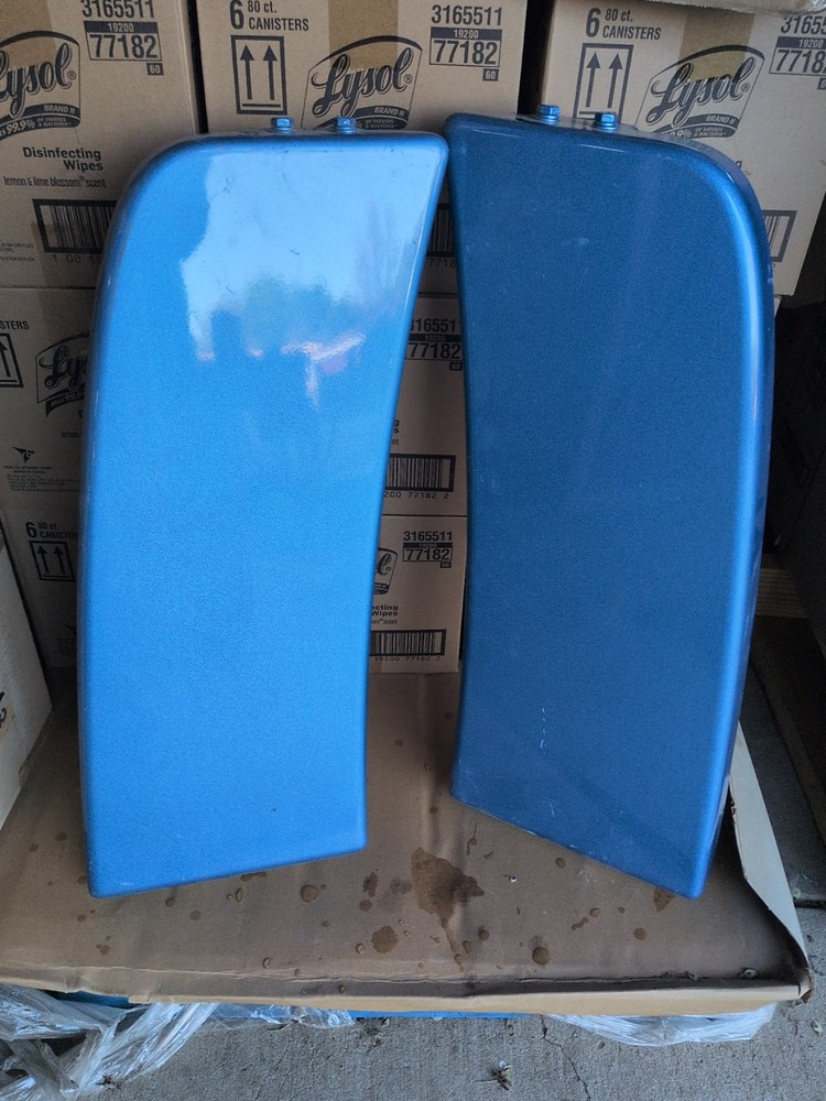 Peterbilt 389 Cowls Pair Bright Blue