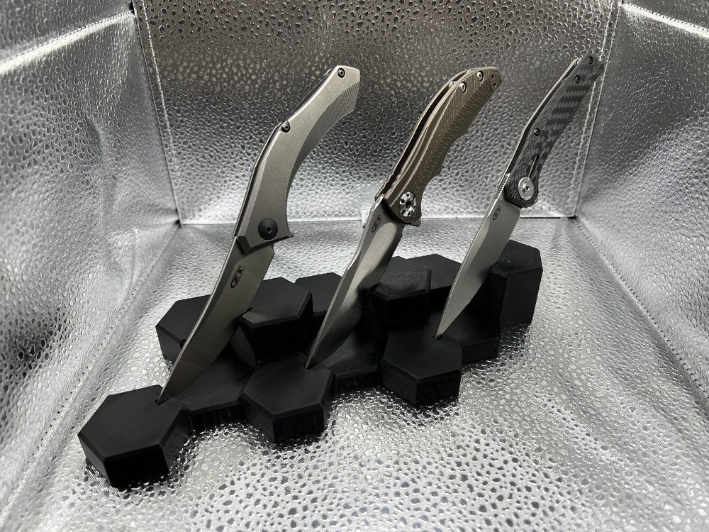 3 Knife Display Stand/Rack (White)