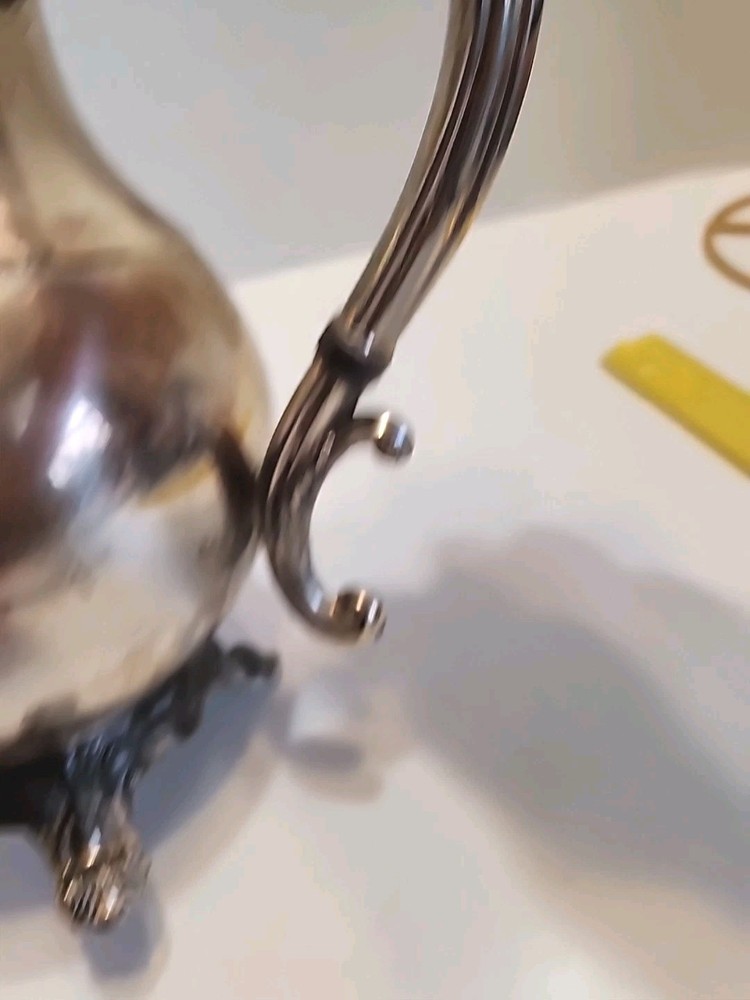 VTG Silver-Plated F.B. Rogers Coffee Pot Tea pot classic elegant medium SZ READ