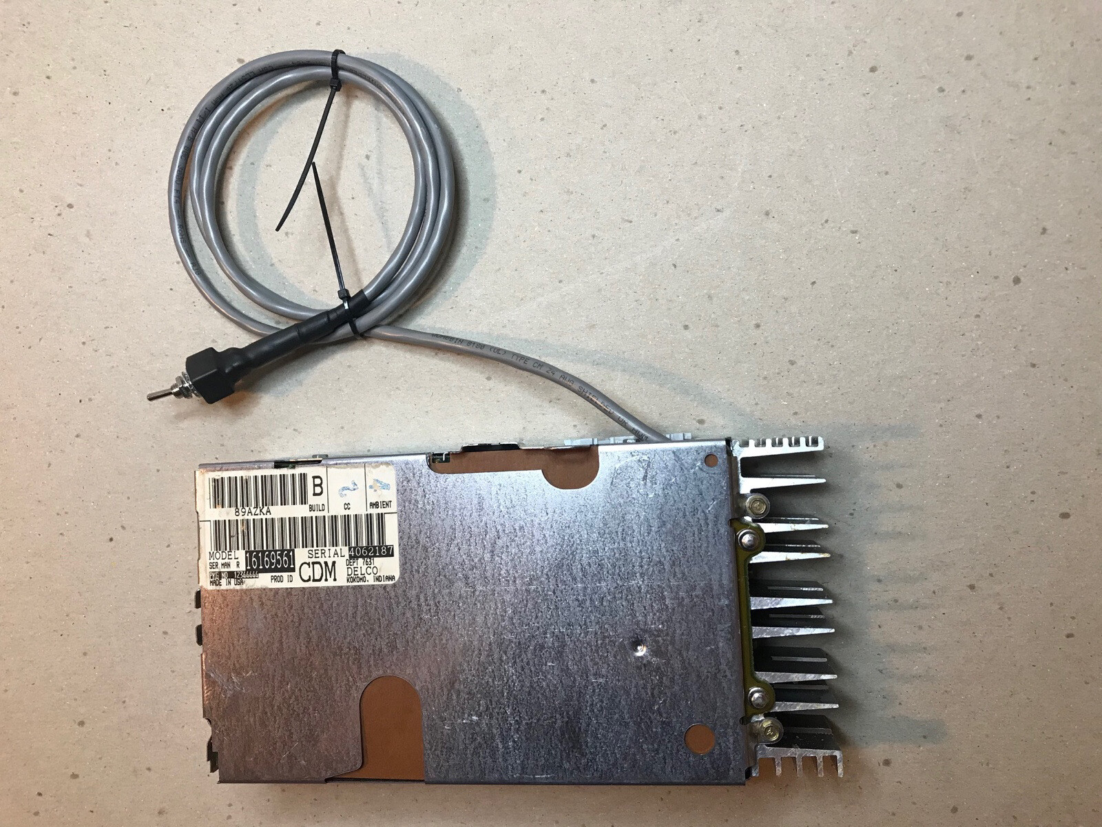 CHEVY-GMC 88-94 TRUCK RADIO-with-EQ H.O. RECEIVER BLUETOOTH GM DELCO CDM AMP BT