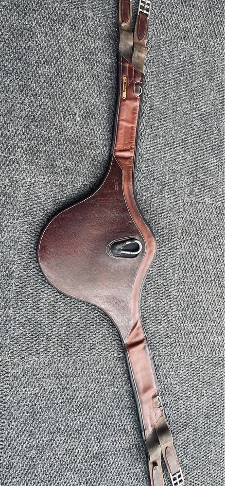 Devoucoux Leather Belly Guard Girth, Great Condition 54”